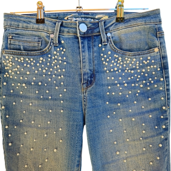 7 For All Mankind Denim - 7 for All Mankind pearl embellished size 6 denim jeans tapered leg zip fly 027